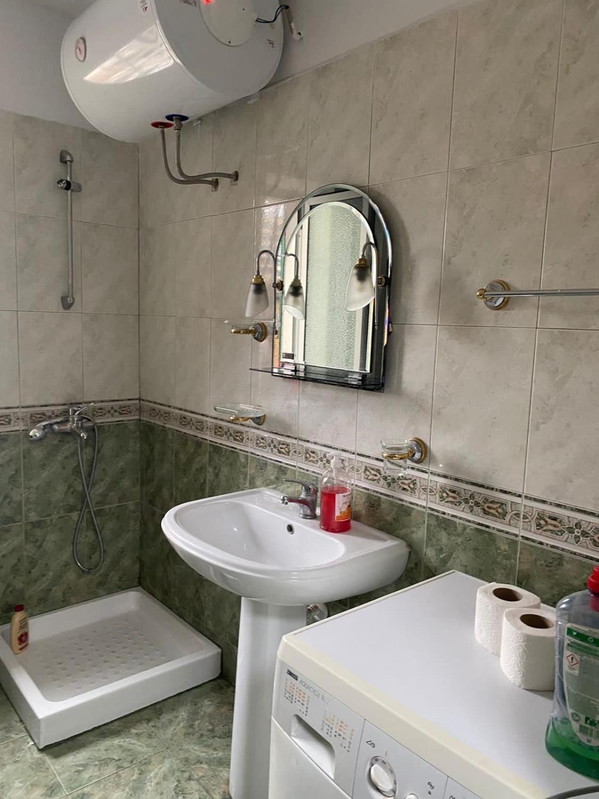 Itan'S Apartments Tirana Bagian luar foto